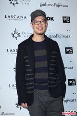 组图：昆凌支持周杰伦参加益智节目 称他很聪明