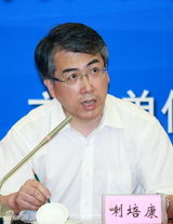 幻灯图：《电影产业报告》发布 我国银幕数世界第三