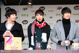 高清组图：韩国人气偶像组合2PM代言巧克力签售会