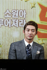 组图：《金子》发布 韩智慧携手延政勋谈情