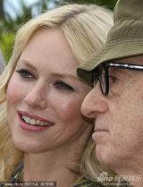 幻灯：伍迪-艾伦新片记者会 娜奥米-沃茨抢镜