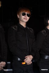 高清图：韩国五大组合天团开唱 SJ压轴掀高潮 