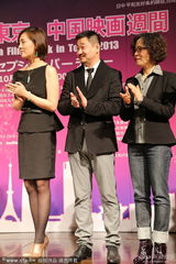 组图：《警察日记》剧组亮相 温碧霞助阵