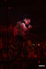 高清组图：许志安香港性感开唱 郑秀文现身不许求婚