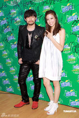 幻灯：雪碧榜周杰伦提携师妹不遗余力 周笔畅称霸