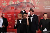 组图：上海电影节闭幕红毯评审团压轴亮相