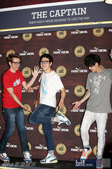 组图：韩星李孝利张赫等出席服饰品牌庆祝晚会