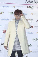 独家：2PM与EXO等助阵亚洲音乐节气氛火爆