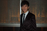 幻灯图集：黄明携《天长地久》角逐东京麒麟大奖