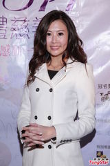 组图：范振锋李思欣夫妇档亮相 区文诗同场