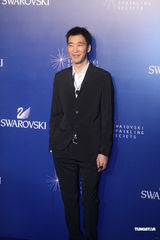 组图：黄立行否认与徐静蕾婚讯 称妨碍结识新女生