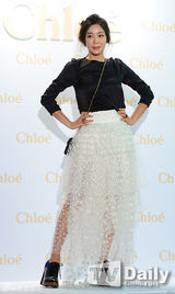 组图：李妍熙等靓装拼性感 韩彩英恢复曼妙身材