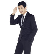 组图：张天其秋日型男写真 深情演绎百变魅力