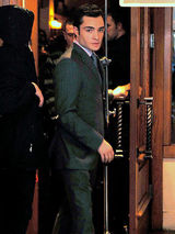 幻灯：贝克汉姆机场轻装现身 朱莉皮特外出就餐