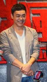 组图：《暴疯语》香港杀青 刘青云携手黄晓明