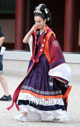 组图：李瑞镇宋智孝等穿古装宣传新剧《階伯》