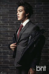 高清：韩星吕珍九时尚大片 游走于少年男人之间