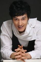 幻灯图：何建泽写真酷似吴彦祖 展现王子魅力