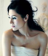 组图：李嘉欣首登《费加罗FIGARO》美丽是本能