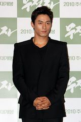 高清图：《无敌者》媒体首映礼 宋承宪等主演出席