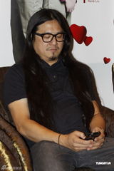 组图：《全球热恋》在京首映 刘若英失约缺席