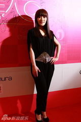 幻灯：《美丽俏佳人》千集红毯 群星云集星光熠熠