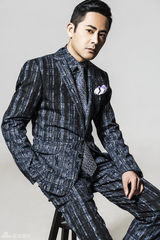 组图：慕容复宗峰岩绅士风格大片