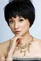 幻灯图：孔琳最新美容大片 淡妆清雅气质不俗