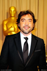 高清图：奥斯卡颁奖礼后台 佩内洛普男友巴登亮相