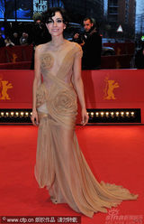 幻灯图集：《在路上》首映变庆生会 主席热拥导演