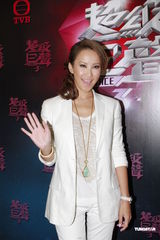 组图：李玟一身白衣优雅现身 为《超级巨声3》录影