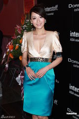 组图：众星出席时装展 陈嘉桓拒评马德钟事件