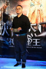 组图：《狄仁杰》首映红毯 冯小刚匆匆赶来