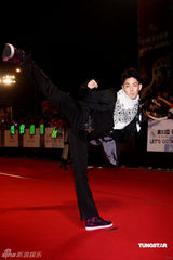 高清：亚太影展遭遇地震 众女星齐聚赛美