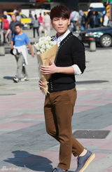 组图：杨宗纬全新MV首播 参与填词剖内心独白