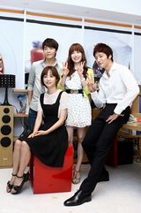 高清组图：SJ东海新剧《熊猫小姐和刺猬》发布