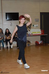 组图：梁静茹香港红馆个唱落幕 造型百变气氛热