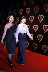 高清图：近百位明星闪耀上海华谊之夜红毯