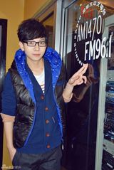 组图：胡夏加拿大宣传 新专辑首尝探戈舞曲