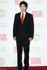 幻灯图：韩国MBC电视台演技奖颁奖 群星助阵