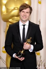 组图：奥斯卡后台-《宵禁》获最佳真人短片