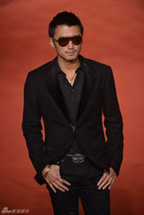 高清组图：第49届金马奖红毯星光闪耀