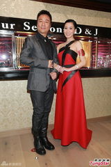 组图：佘诗曼拒恋富二代 黎耀祥争视帝感压力