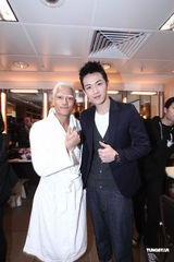 组图：郭富城跨年夜香港开唱 熊黛林低调助阵