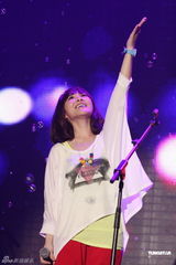 组图：孙耀威梁文音加盟不设限演唱会 推行宗教时尚