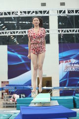 组图：李彩桦助阵《水立方》性感泳装亮相训练