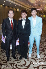 组图：《独坐婚姻介绍所》办记者会 邓健泓等出席