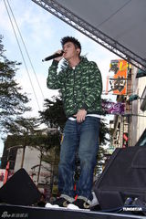 高清组图：陈冠希发新碟 不求销量只望被倾听心声