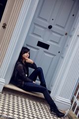 组图：张静初伦敦街头休闲惬意显华丽范