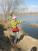 组图：芙蓉姐姐踏青欲寻桃花运 要为个唱瘦至88斤